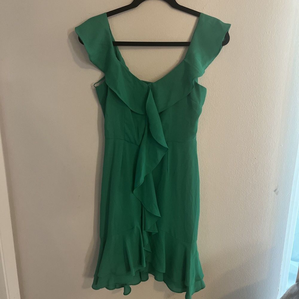 BB Dakota RSVP Green Ruffle‎ Off The Shoulder Dress Size 0